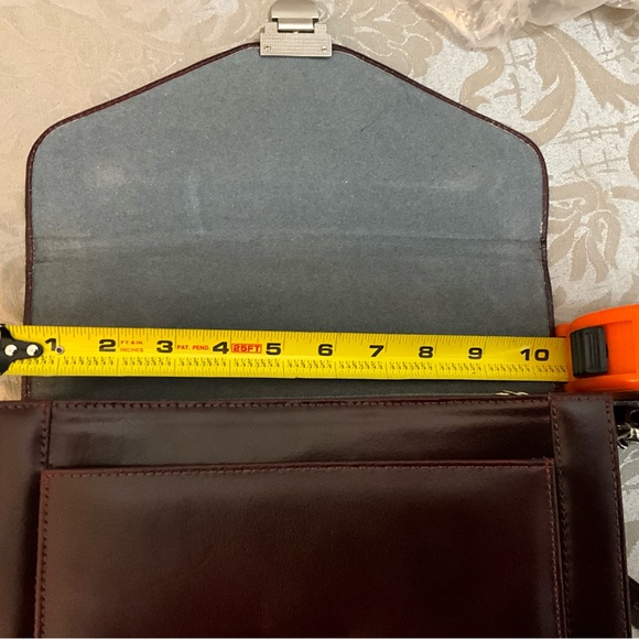 Elegant Brown Leather Men/Women Bag/ Briefcase for small tablet - Picture 6 of 8